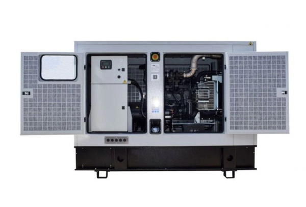 Generator de curent insonorizat Genmac Strong G40IS putere maxima 40 kW 230V/400V motor Iveco Diesel rezervor 100 L AVR