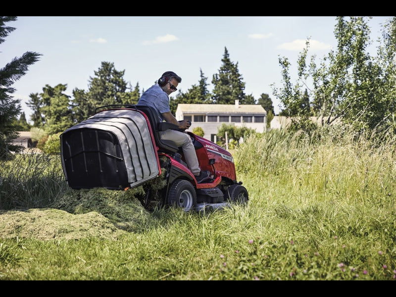 Tractoras de tuns gazon HONDA HF2625K1 HMEH latime de taiere 122 cm putere 18.9 CP cos colector 350 L