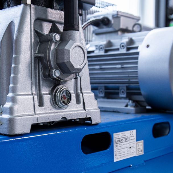 Compresor de aer Airmaster AIR5.5SHU10300 300 l 4 kW 10 bar 720 l/min