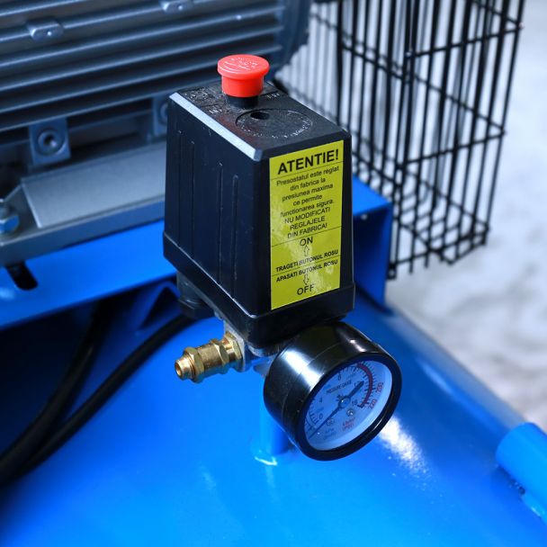 Compresor de aer Airmaster AIR5.5SHU10300 300 l 4 kW 10 bar 720 l/min