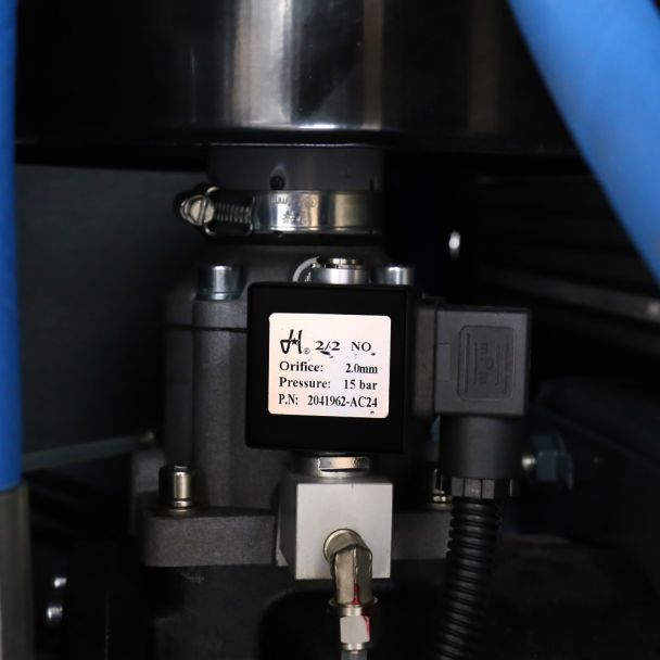 Compresor de aer cu surub Airmaster AIRSCREW10A10S 400 V 7.5 kW 10 bar 1100 l/min