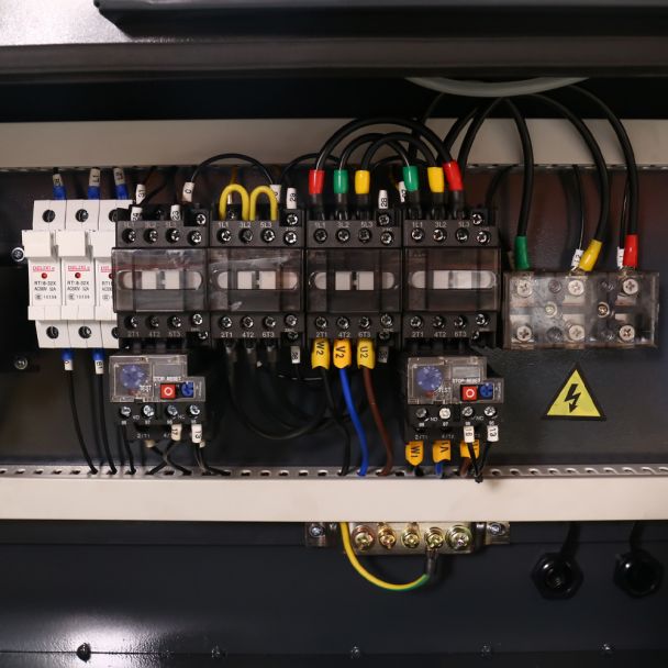 Compresor de aer cu surub Airmaster AIRSCREW10A10S 400 V 7.5 kW 10 bar 1100 l/min