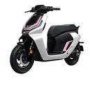 Scuter electric ZEEHO AE6+ L1e Vibrant White Sakura Pink '24 putere 5500W viteza 45 km/h baterie 27Ah/69V autonomie 100 km roti 13/14" display digital Cruise Control