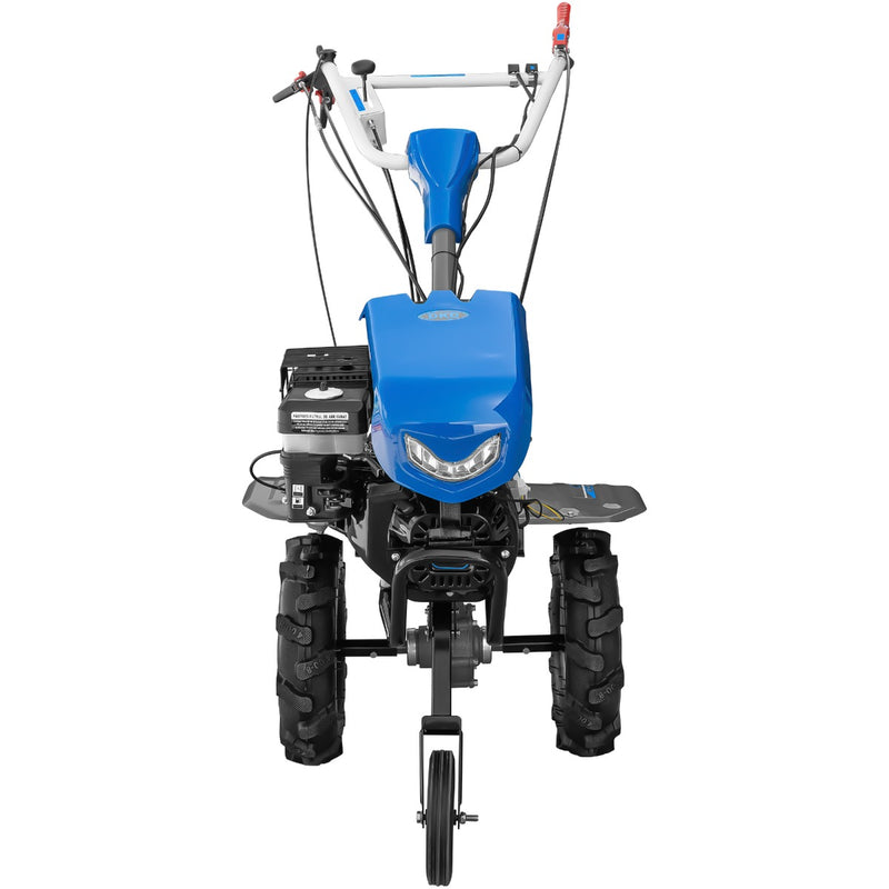 Motocultor DKD 950 G motor 7 CP benzina 2+1 viteze latime lucru 95 cm freze roti cauciuc 4.00x8&quot; capota cu far LED remorca 3l ulei