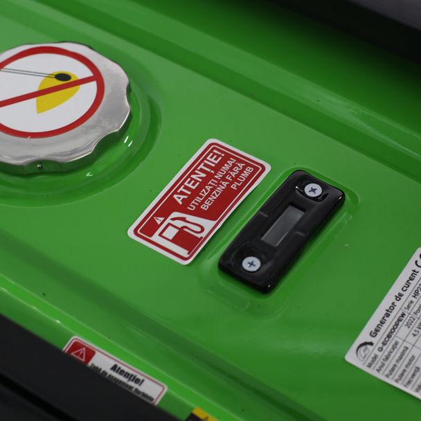 Generator de curent pe benzina Greenfield G-EC6100PEW portabil, monofazat 4.5 kVA pornire electrica roti de transport