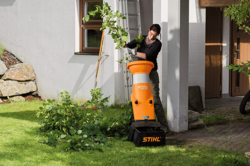 Tocator crengi STIHL GHE 150 putere 2500 W electric diametru crengi 35 mm
