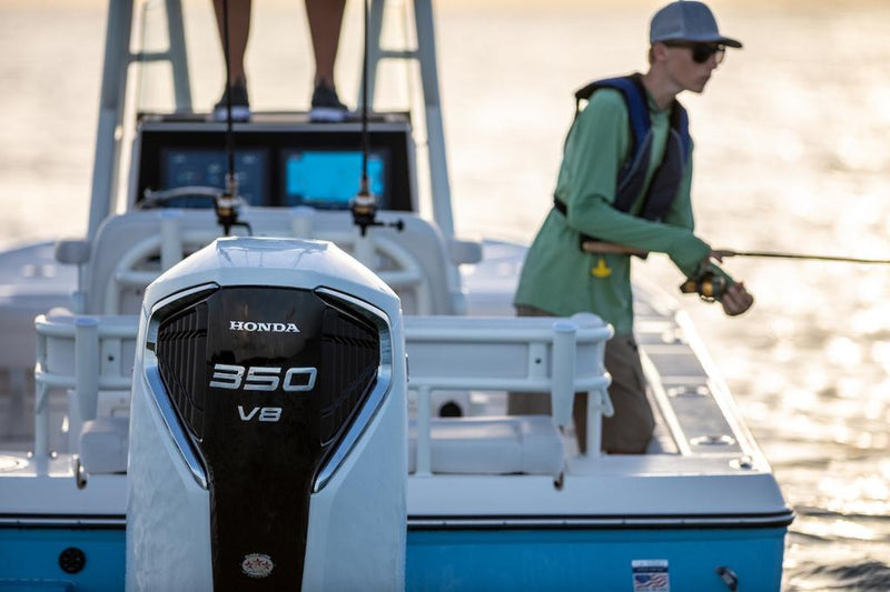 Motor barca Honda BF350 XDU cu mansa cizma lunga DBW 150 CP 4T pornire electrica elice de inox cu 3 aripi port incarcare 70A-Argintiu Aquamarine