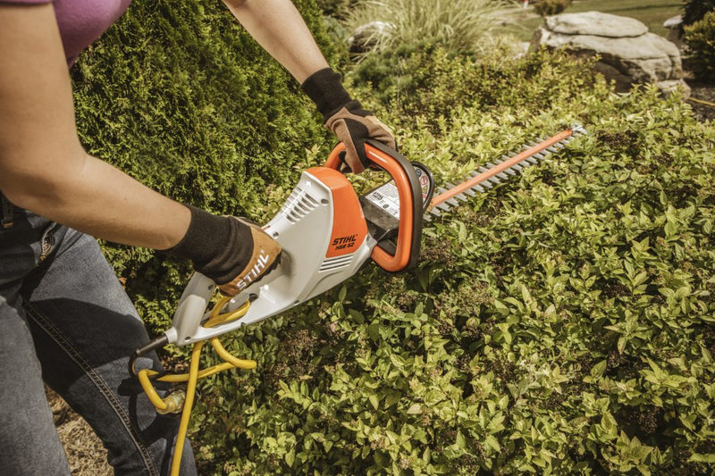 Foarfeca electrica gard viu STIHL HSE 52 putere 460 W lama 50 cm distanta intre dinti 23 mm