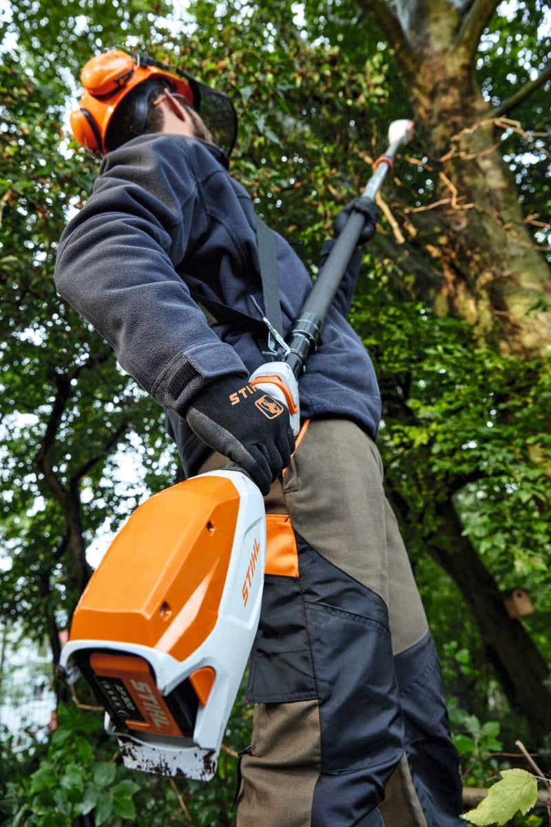 Motofierastrau telescopic profesional STIHL HTA 86 putere 0.85 kW lama 30 cm lungime 390 cm acumulator si incarcator neinclus
