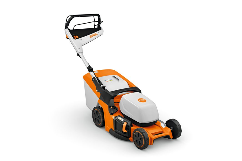 Masina de tuns gazonul pe acumulator STIHL RMA 448 V autopropulsata latime taiere 46 cm cos colector 52 L sistem AK fara acumulator si incarcator