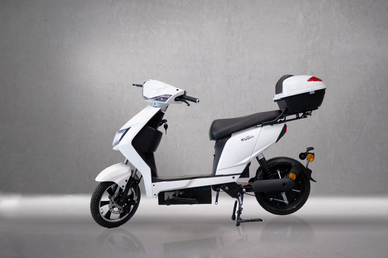 Scuter electric KUBA ECORIDER MQ fara permis viteza maxima 25 km/h autonomie 60 km putere 800W acumulatori 60V/20Ah - culoare gri