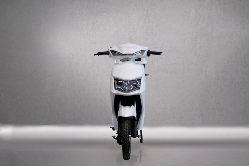 Scuter electric KUBA ECORIDER MQ fara permis viteza maxima 25 km/h autonomie 60 km putere 800W acumulatori 60V/20Ah - culoare gri