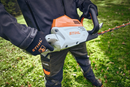 Foarfeca gard viu STIHL HSA 100 putere 0,29 kW lama 60 cm sistem AP fara acumulator si incarcator