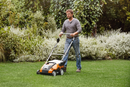 Scarificator pe acumulator STIHL RLA 240 putere 900W latime lucru 34 cm adancime de lucru 15 mm sistem AK fara acumulator si incarcator