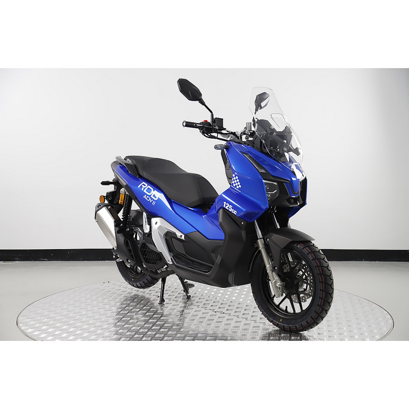 Scuter RDB ADV II motor benzina 4T 125 cmc viteza 95 km/h necesita permis culoare negru