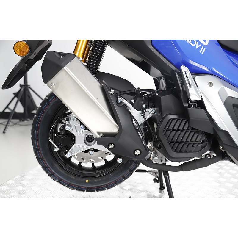 Scuter RDB ADV II motor benzina 4T 125 cmc viteza 95 km/h necesita permis culoare negru