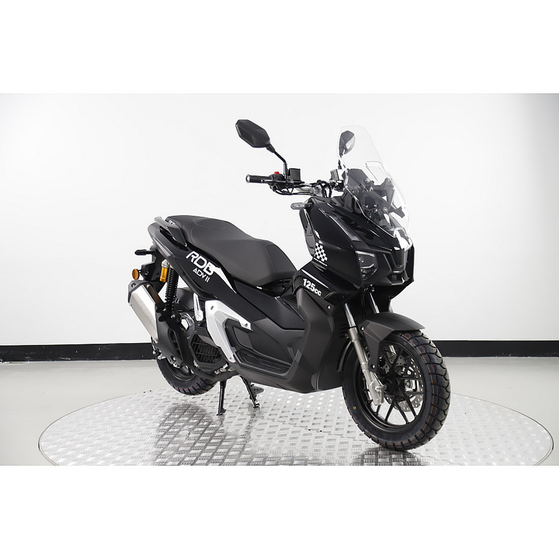 Scuter RDB ADV II motor benzina 4T 125 cmc viteza 95 km/h necesita permis culoare negru