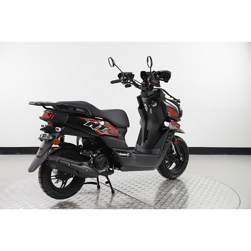 Scuter RDB MT motor 3.3 CP benzina 4T 50 cmc viteza 45 km/h necesita permis culoare portocaliu