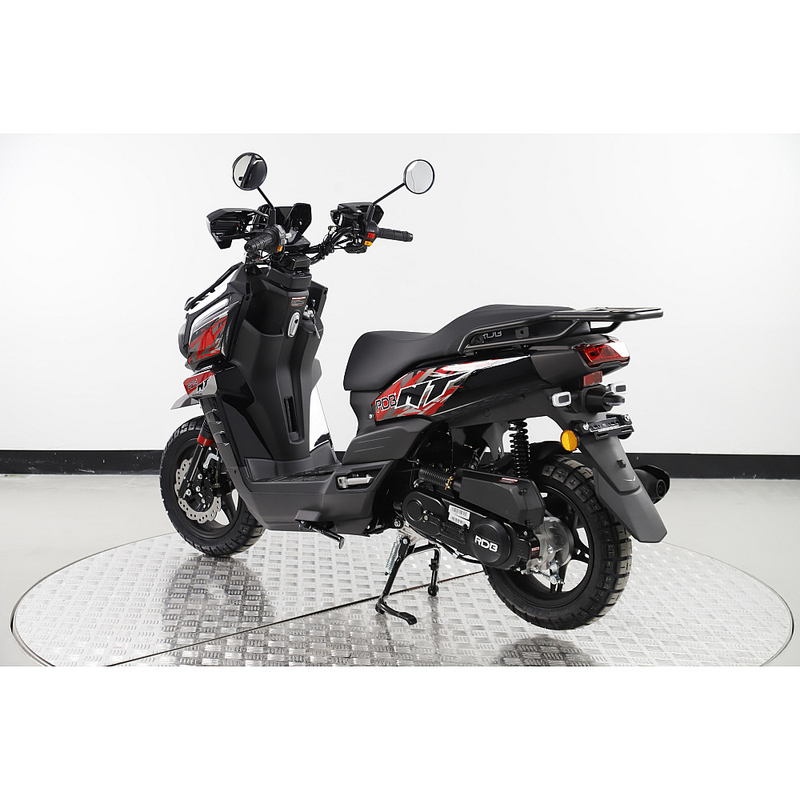 Scuter RDB MT motor 3.3 CP benzina 4T 50 cmc viteza 45 km/h necesita permis culoare portocaliu
