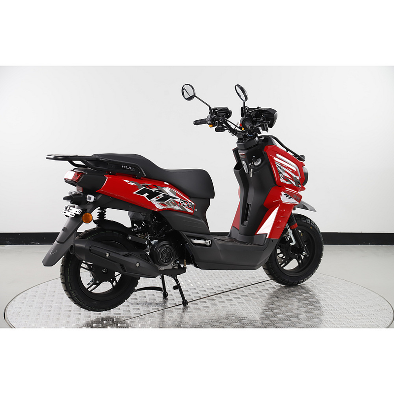 Scuter RDB MT motor 3.3 CP benzina 4T 50 cmc viteza 45 km/h necesita permis culoare portocaliu