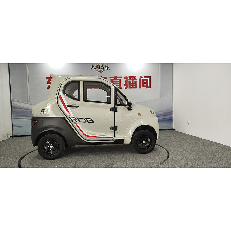 Masina electrica RDB Q7 fara permis 1900W 25 km/h 72V58Ah autonomie 100 km - culoare rosu