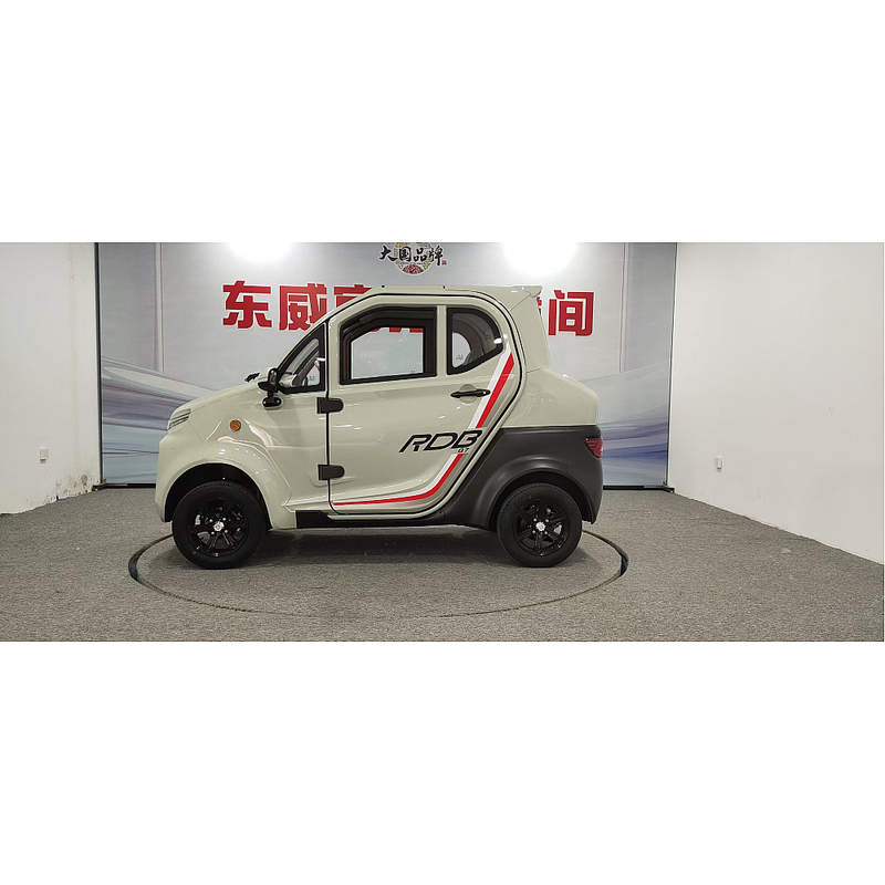 Masina electrica RDB Q7 fara permis 1900W 25 km/h 72V58Ah autonomie 100 km-Alb