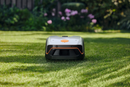 Robot de tuns gazonul STIHL iMOW 4.0 latime de lucru 200 mm suprafata taiere 1000 m² unghi de urcare 40 grade