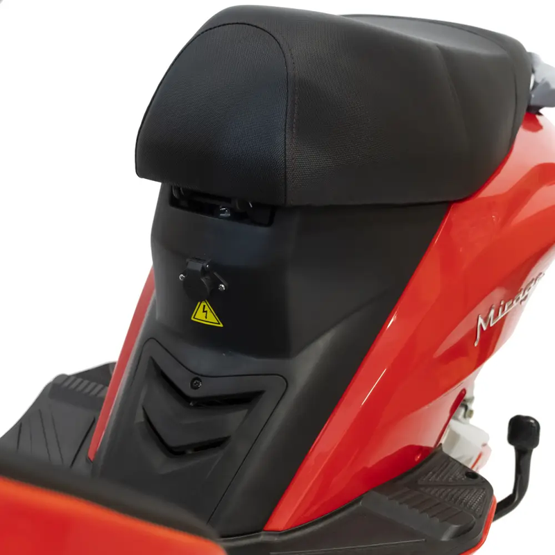 Scuter electric Rotakt Mirage motor Bosch 3000W viteza 25 km/h autonomie 55 km baterie Litiu-ion 60V/20Ah detasabila greutate admisa 158kg fara permis