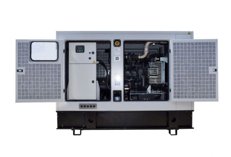 Generator de curent insonorizat GENMAC King G100IS putere maxima 88 kW 400V motor Iveco Diesel rezervor 150 L AVR IVECO