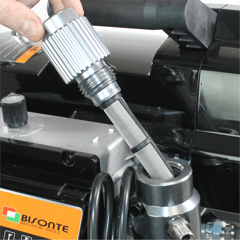 Pompa airless pentru zugravit/vopsit Bisonte PAZ24X SKID2 putere 1.3 kW 230V presiune max 227 bar debit 2,4 l/min lungime furtun 60 m