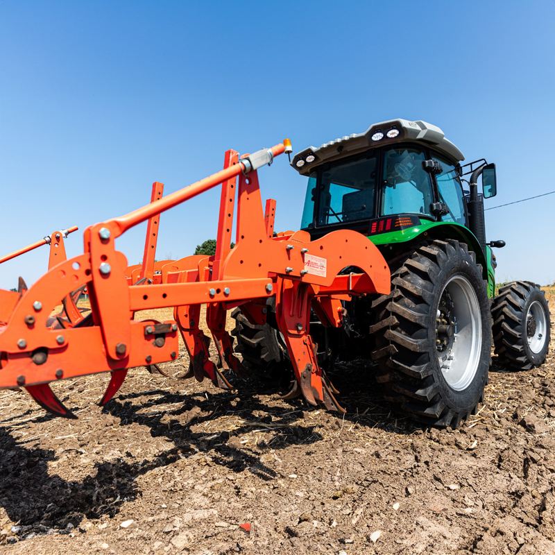 Tractor Heimdall TT2004 Turbo tractiune 4x4 motor 200 CP diesel 6 cilindri cabina