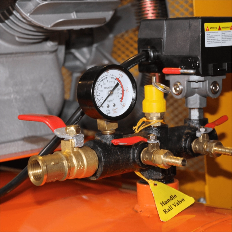 Compresor de aer cu piston BISONTE SW102-170 cu ulei debit 1179 l/min presiune 8 bar 400V motor 10 CP