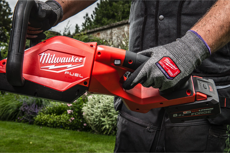 Trimmer pentru gard viu pe acumulator Milwaukee M18 FHET60G2-0 lungime taiere 60 cm