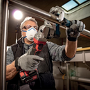 Masina de slefuit cu banda Flex BME 18.0-EC/5.0 Set 504505 cu 2 acumulatori 18 V/5.0Ah, incarcator