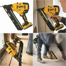 Ciocan de batut cuie Dewalt DCN650N compatibil cu acumulatori Li-Ion 18 V XR cuie 1.8 / 32 - 63 mm capacitate magazie 110 buc
