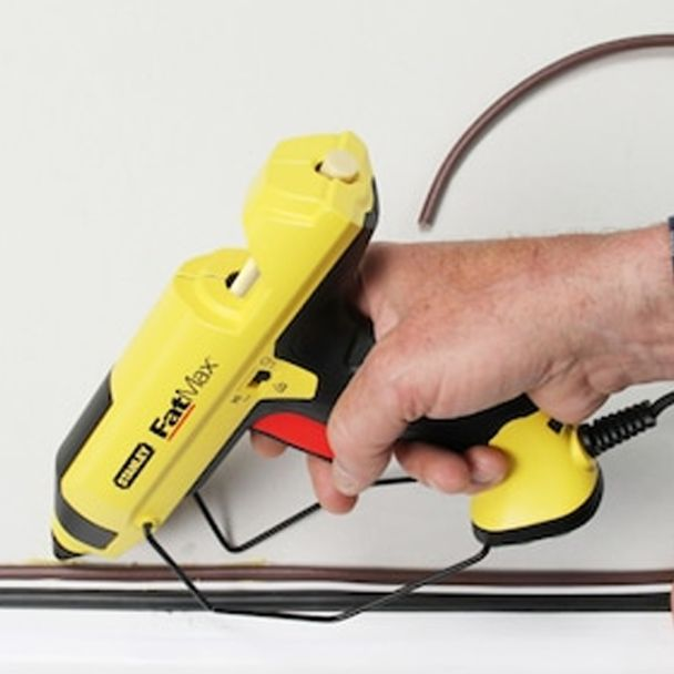Pistol electric pentru lipit Stanley FATMAX® FMHT6-70418 de mare randament, putere 200 W