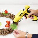 Pistol electric pentru lipit cu batoane de adeziv Stanley STHT6-70417 putere 95 W incalzire rapida