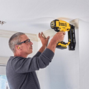 Ciocan de batut cuie Dewalt DCN662N cuie 32-64 mm compatibil cu acumulatori 18 V XR