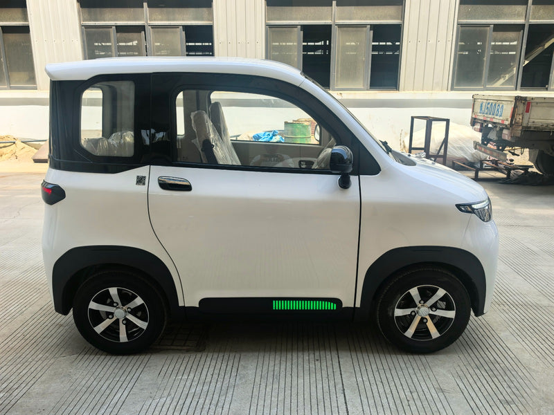 Masina electrica Arora S1 putere 2000W viteza 25 km/h autonomie 70 km fara permis