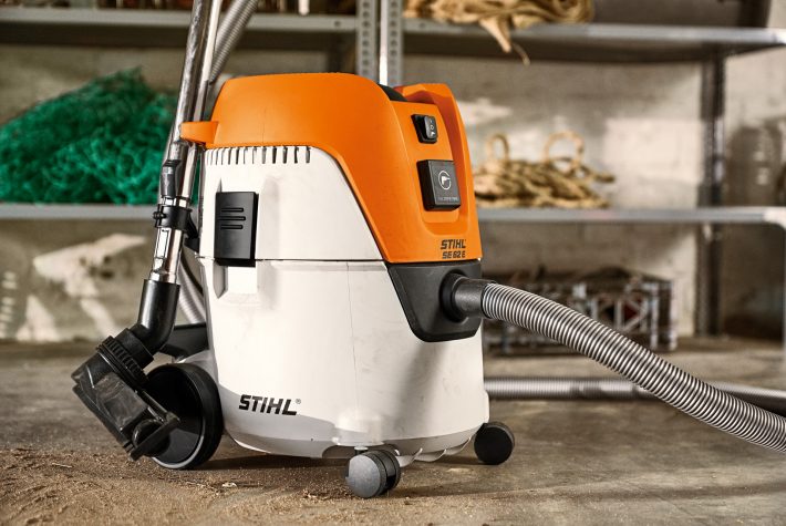 Aspirator STIHL SE 62 E electric putere 1400 W rezervor 20 L putere de aspirare 210 mbar debit 3600 l/h