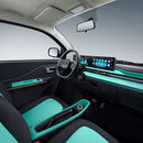 Masina electrica RELIVE N1 motor 20 kW autonomie 170 km viteza 100 km/h 2 pasageri ABS volan electronic computer rutier camera 360 grade navigatie ecran dublu 10.25" faruri LED Alb