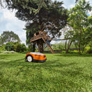 Robot de tuns gazonul STIHL RMI 422 latime de lucru 200 mm suprafata taiere 800 m² unghi de urcare 35 grade
