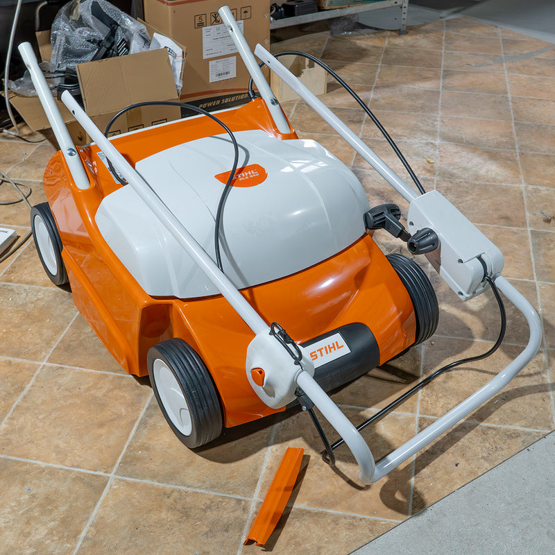 Second Hand Scarficator electric STIHL RLE 540 electric putere 1600 W latime de lucru 38 cm adancime de lucru 25 mm suprafata pana la 800 m²
