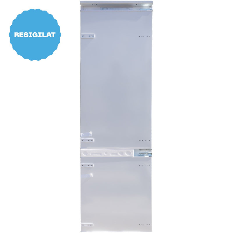 RESIGILAT: Combina frigorifica incorporabila Samus SCBI395NFE 300 litri Full No Frost clasa E inaltime 195.5 cm Super Freeze termostat reglabil iluminare LED usi reversibile
