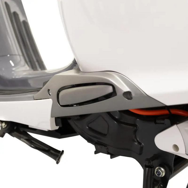 Scuter electric Rotakt Casablanca motor Bosch 3000W viteza 25 km/h autonomie 59 km baterie Litiu-ion 60V/26Ah greutate admisa 246kg fara permis