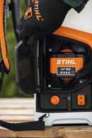Atomizor STIHL SGA 85 tip rucsac tensiune 36 V rezervor 17 L sistem AP + incarcator AL 101
