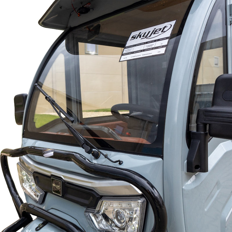 Tricicleta electrica SKYJET Sky Van putere 3000 W 72V 45 AH viteza 25 km/h autonomie 70 km cu cabina fara permis culoare rosu