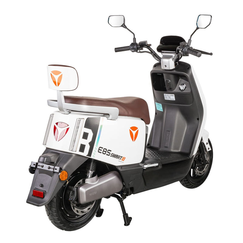 Scuter electric Ztech ZT-33-A GRAPHENE autonomie 110 Km viteza maxima 25 km/h putere 2300W acumulator 23Ah/72V nu necesita permis-Alb